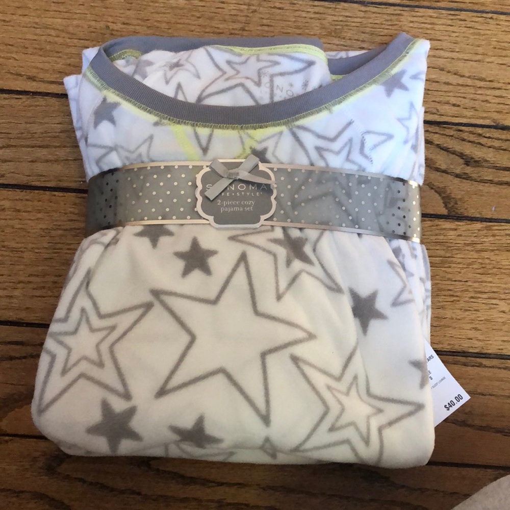 Sonoma lifestyles NWT fleece Pj set
